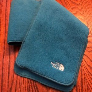 NWOT Northface Fleece Scarf